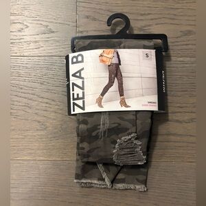 Zeza b ladies camo style denim leggings sz small NWT ret $85